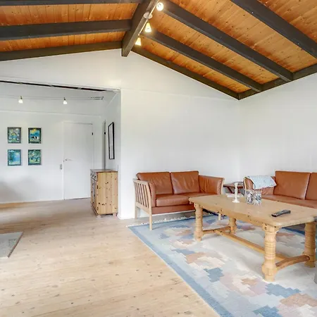 Elja - 600m From The Sea By Interhome * Bøtø By