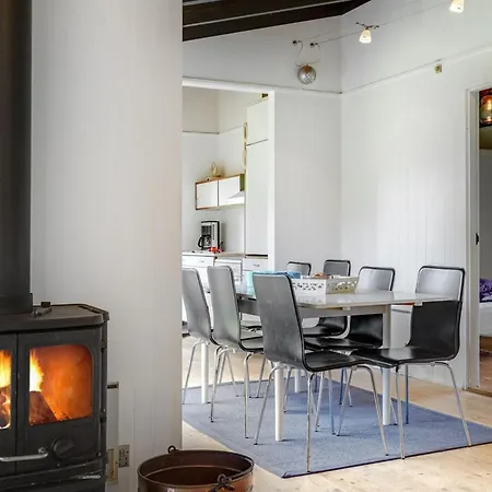 Elja - 600m From The Sea By Interhome * Bøtø By
